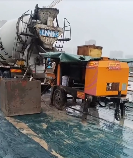  咸阳工地赶工期，就用 这台高压40泵，出料快效率高